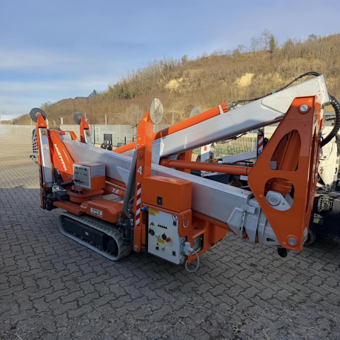 Piattaforma aerea ragno Multitel SMX 250 del 2022