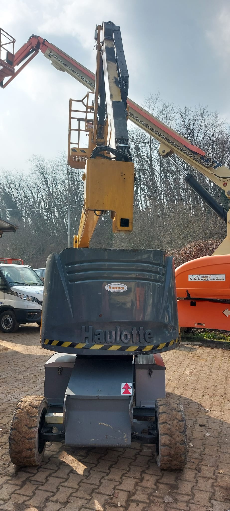 Piattaforma aerea Haulotte HA15IP del 2006