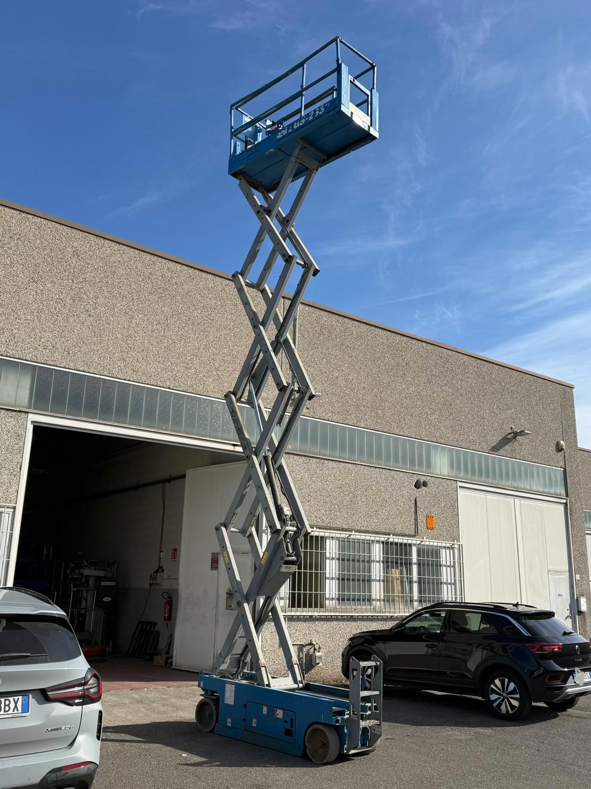 Piattaforma aerea GENIE GS2632 del 2007