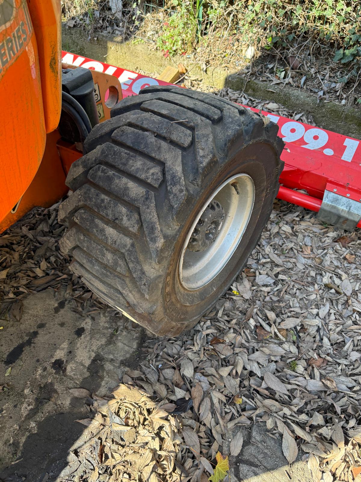 Piattaforma aerea JLG 450AJ del 2007