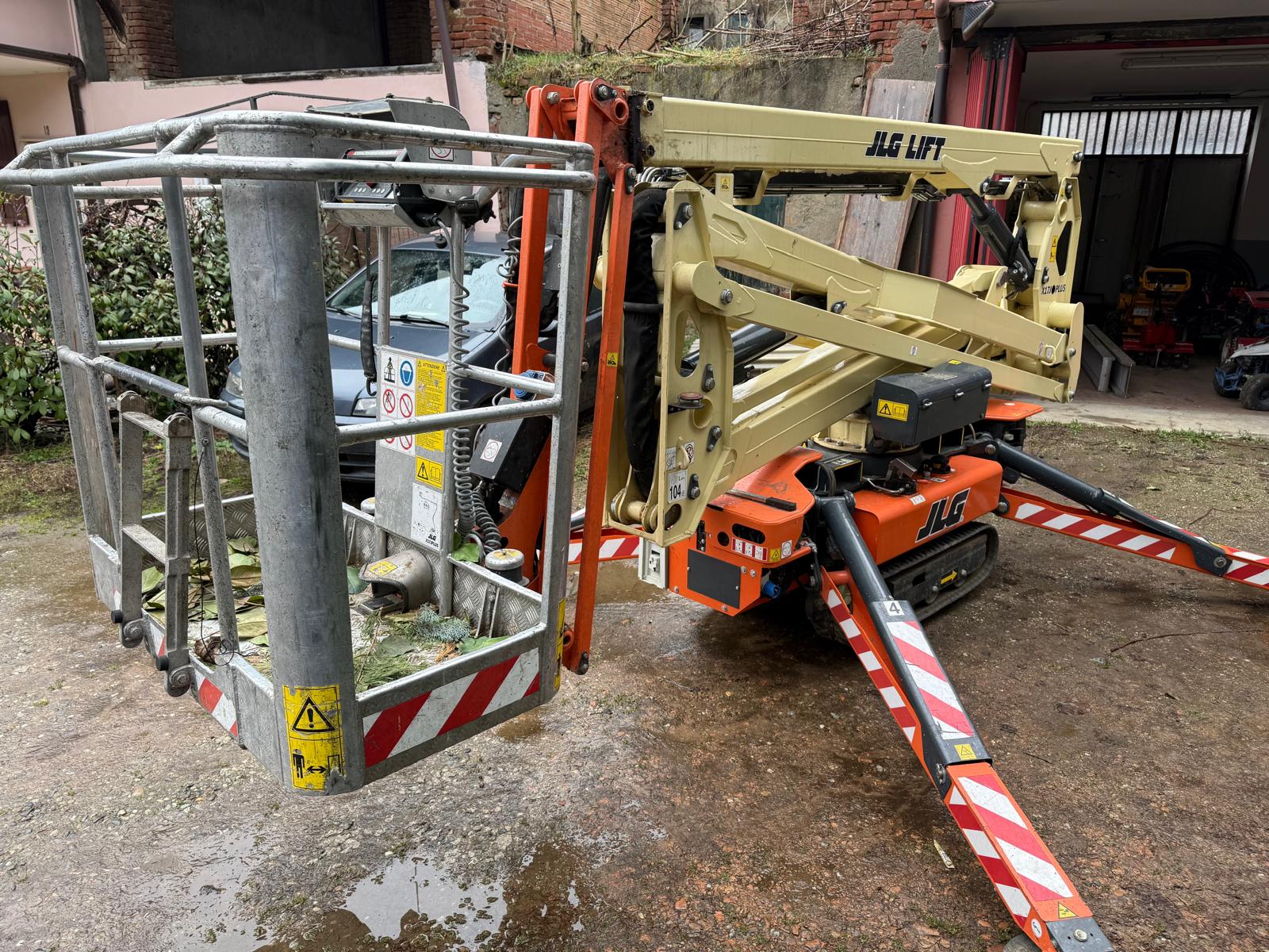 Piattaforma aerea ragno JLG X17j Plus